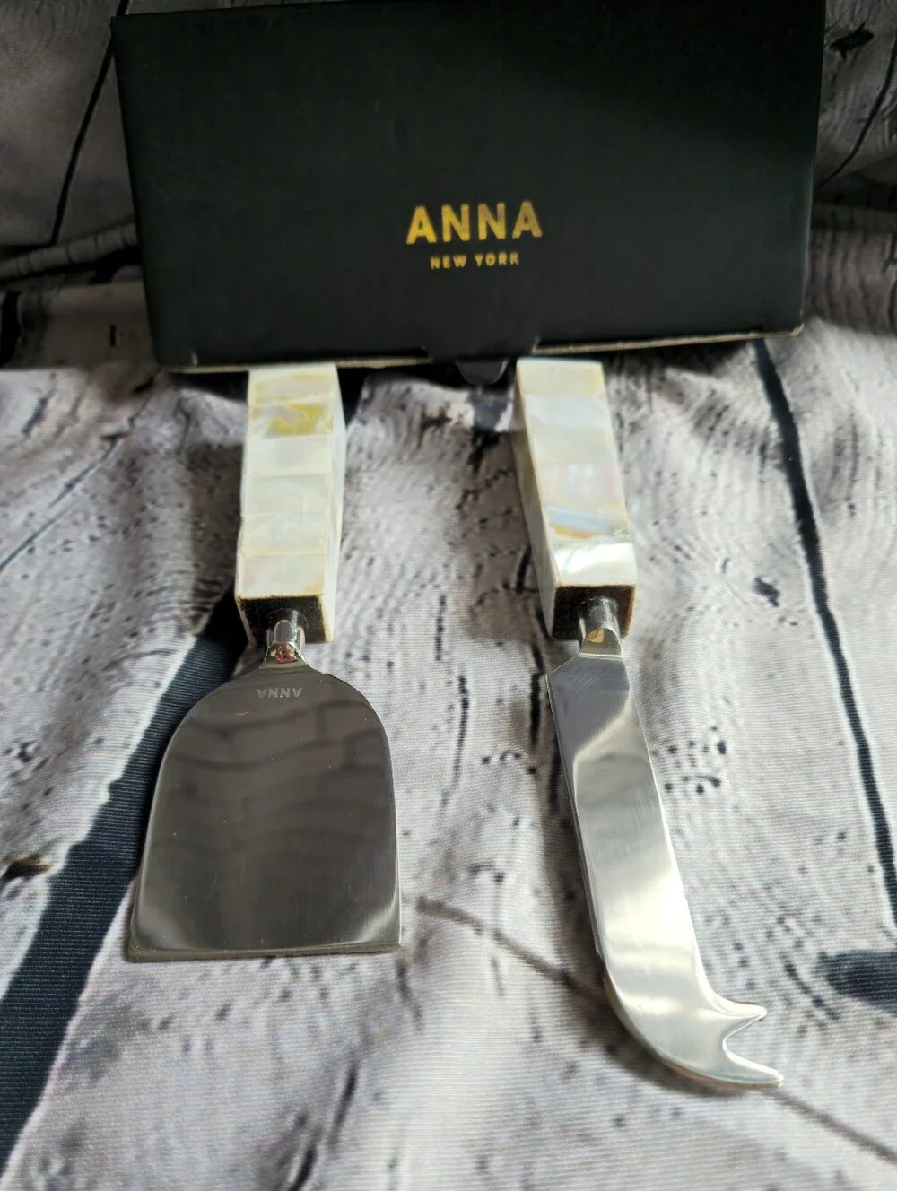 Anna Mother of Pearl Cheese Knife and Spatula Set - Iridescent White
